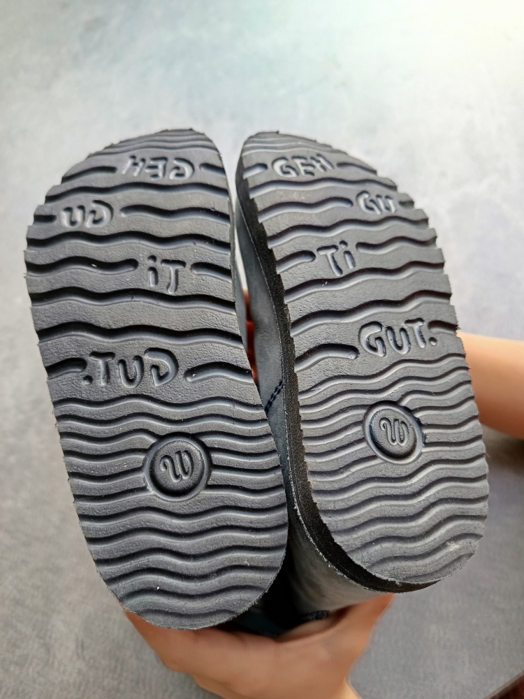 ungetragene, neue blaue Kinder Winterstiefel Gr. 30