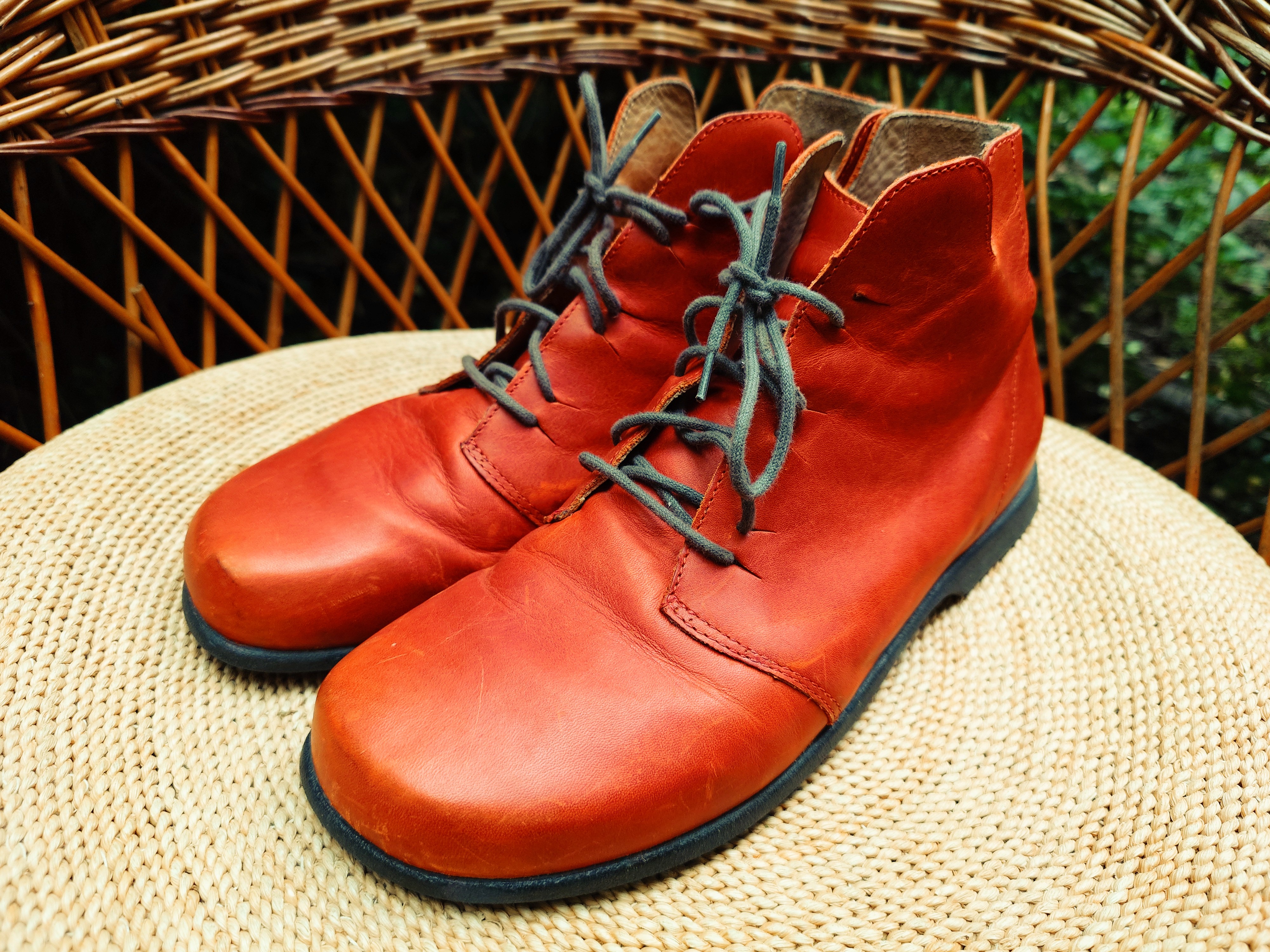 Waldviertler "Goart" in Rot, Gr. 40 F