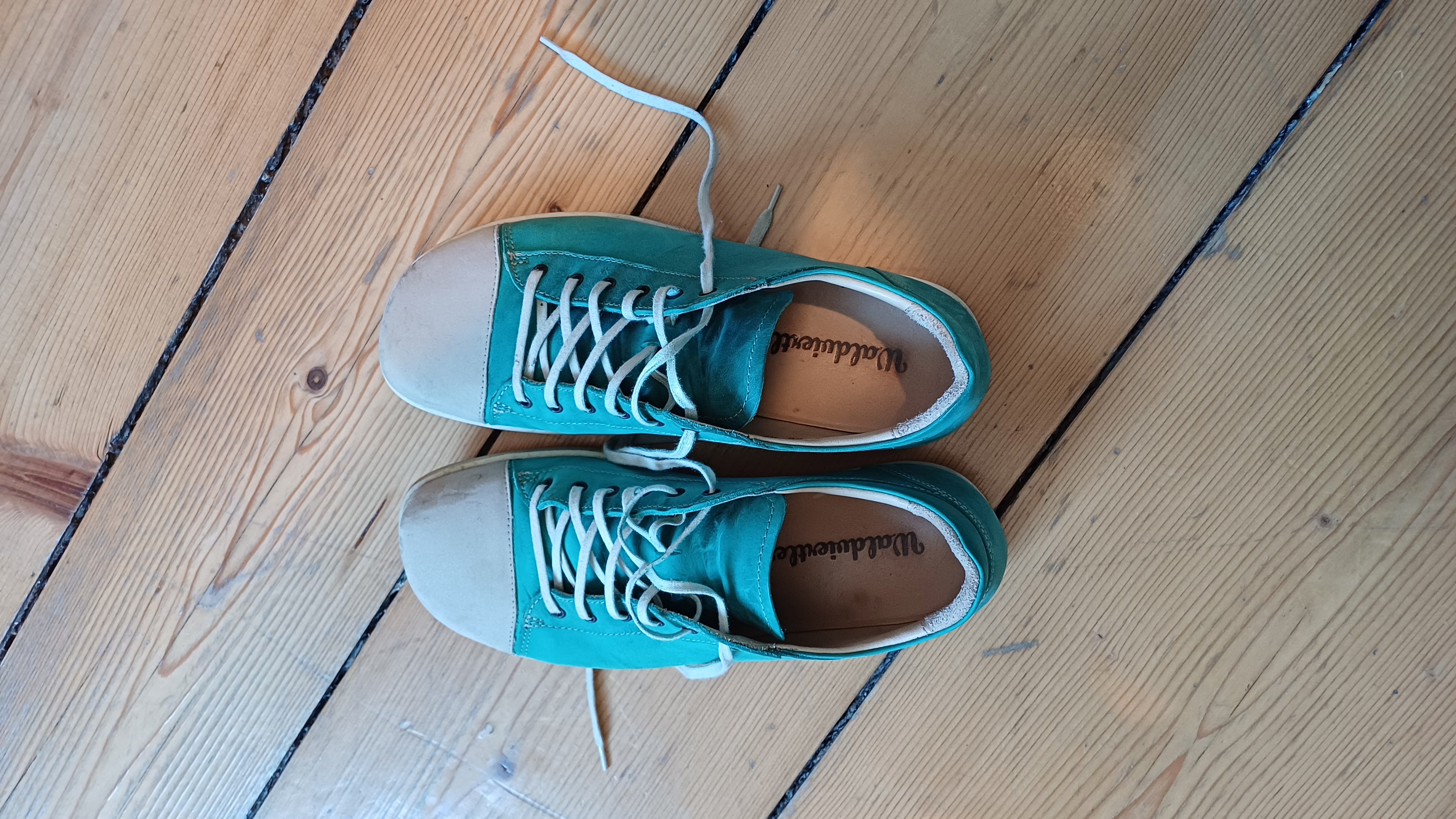 Flotte, neue Sneaker in Graz abzugeben