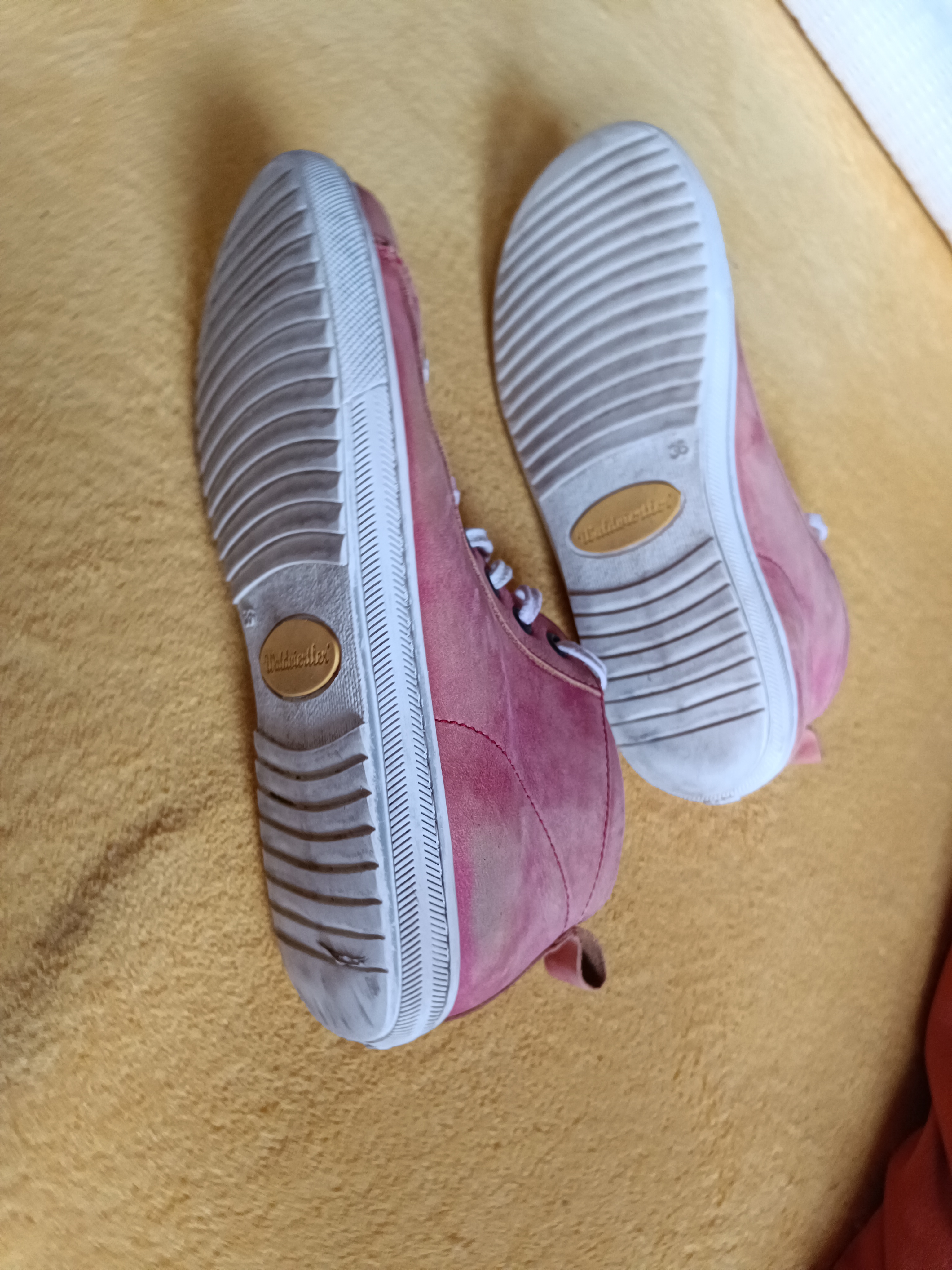 Sneaker G10 Größe 36