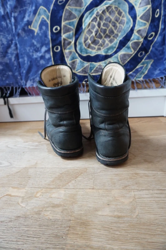 Wilderer 41F schwarz