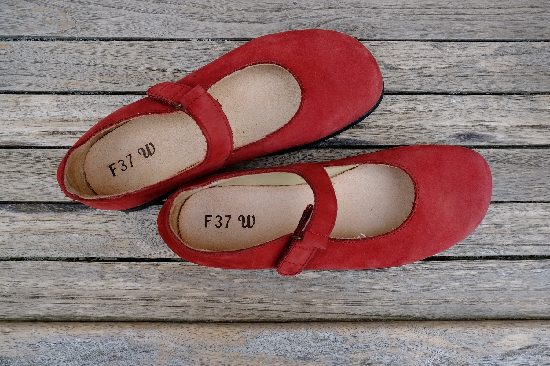 Ballerina Rina 37 rot