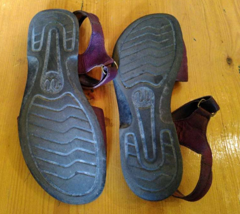 pillango Sandalen 42f