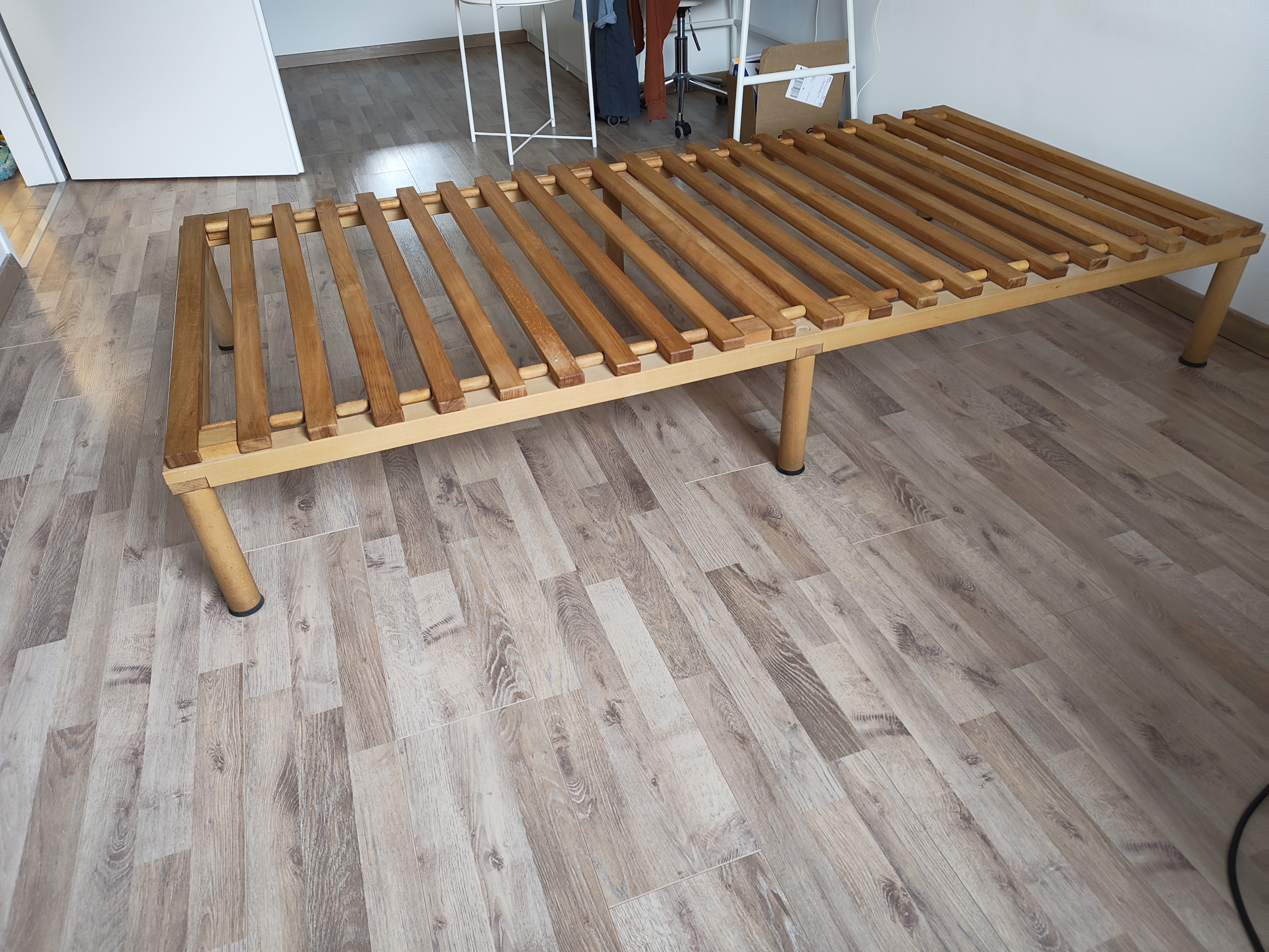 Blackbird 100x200 + optional mit Matratze