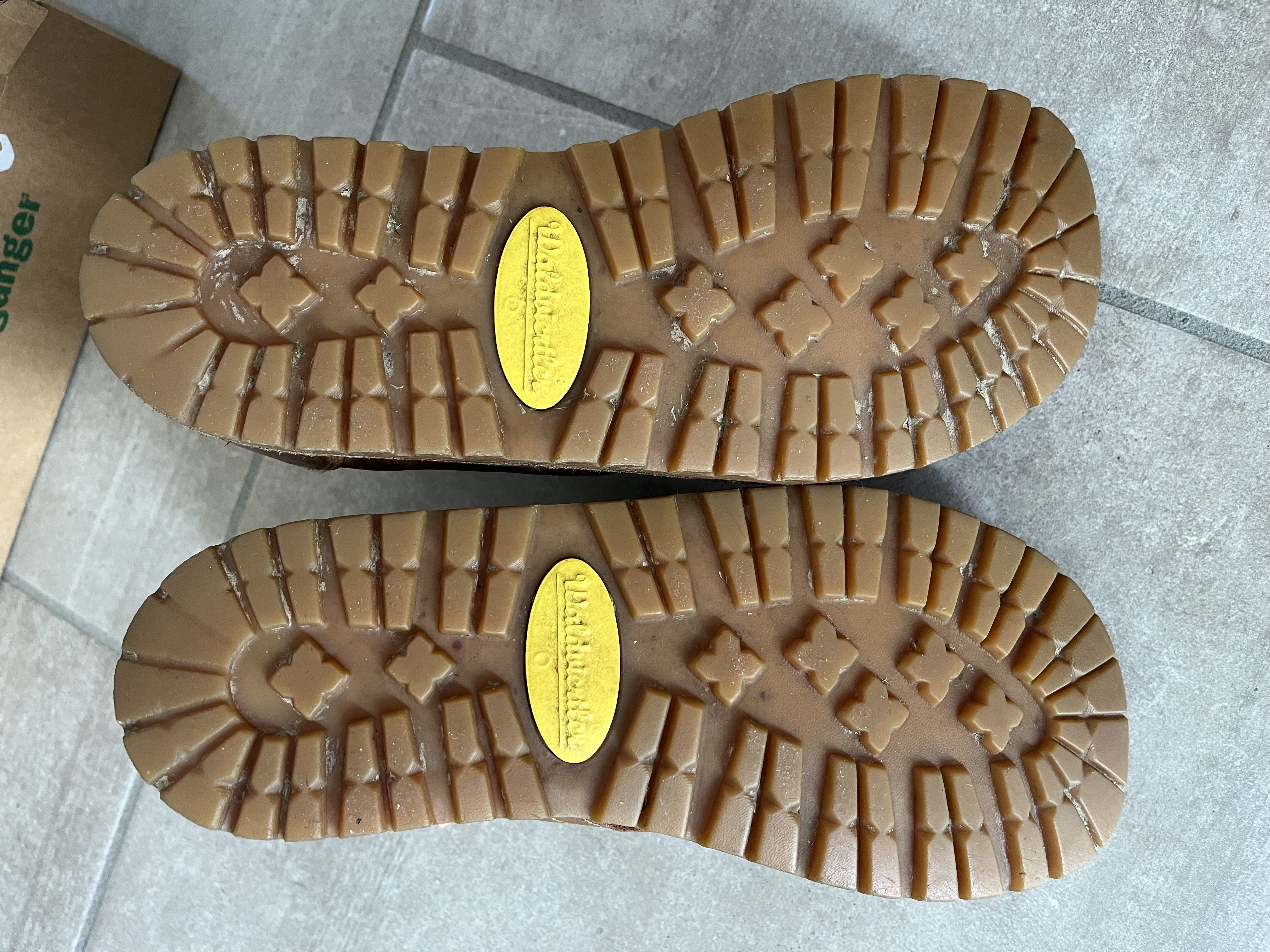 Sommertramper nuss F36