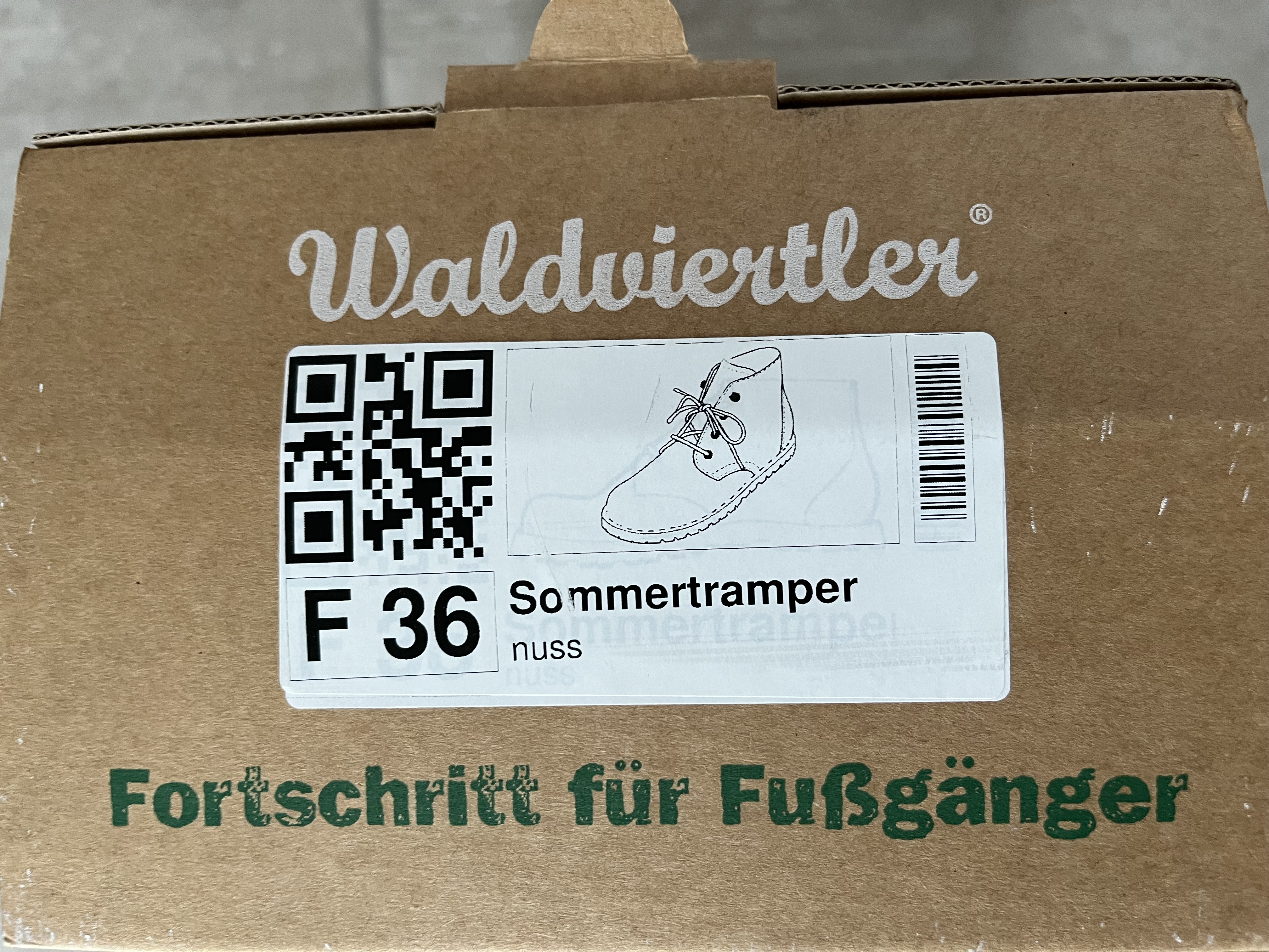Sommertramper nuss F36