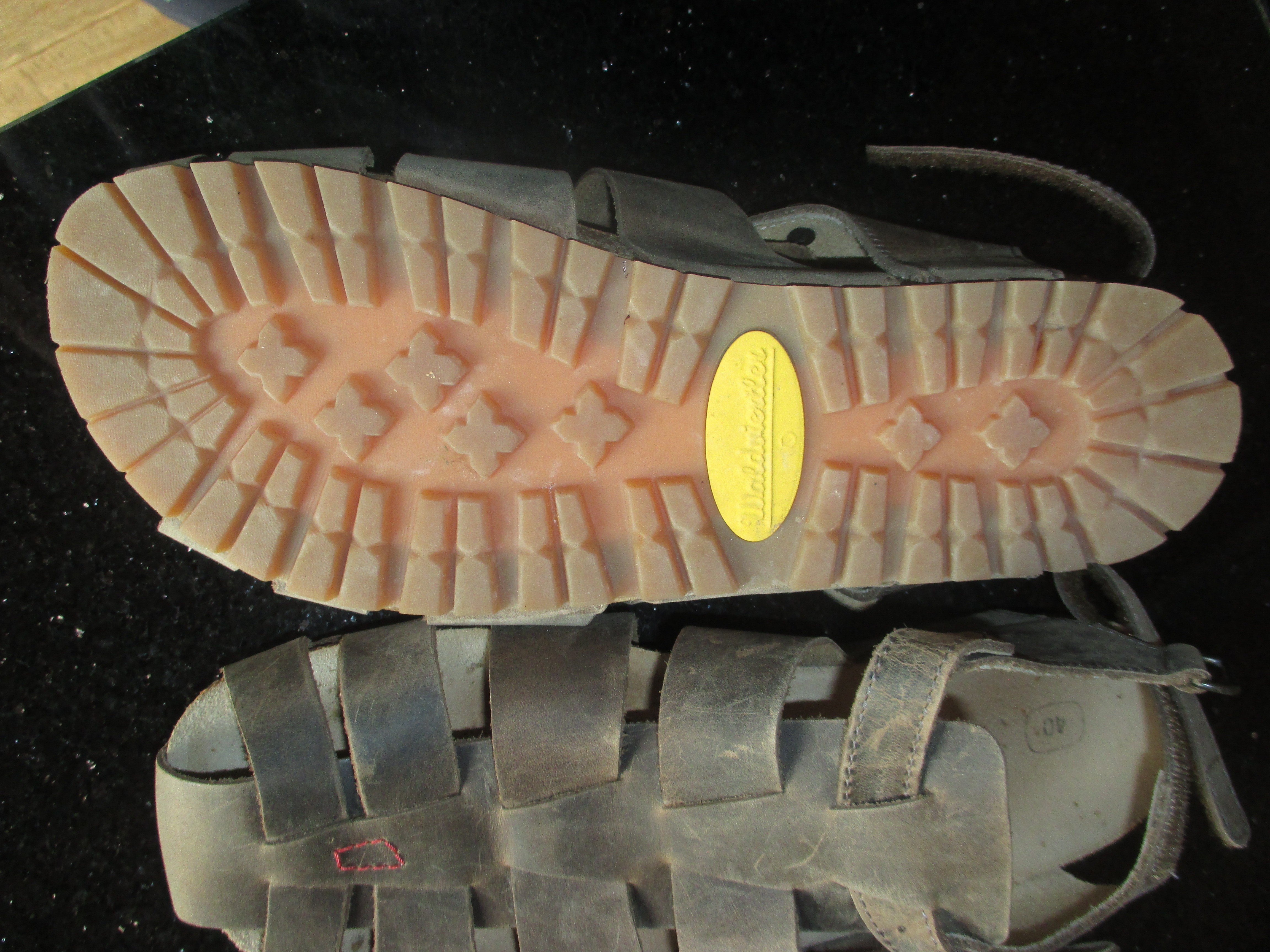 Frau Sommer 40, Flachs neu