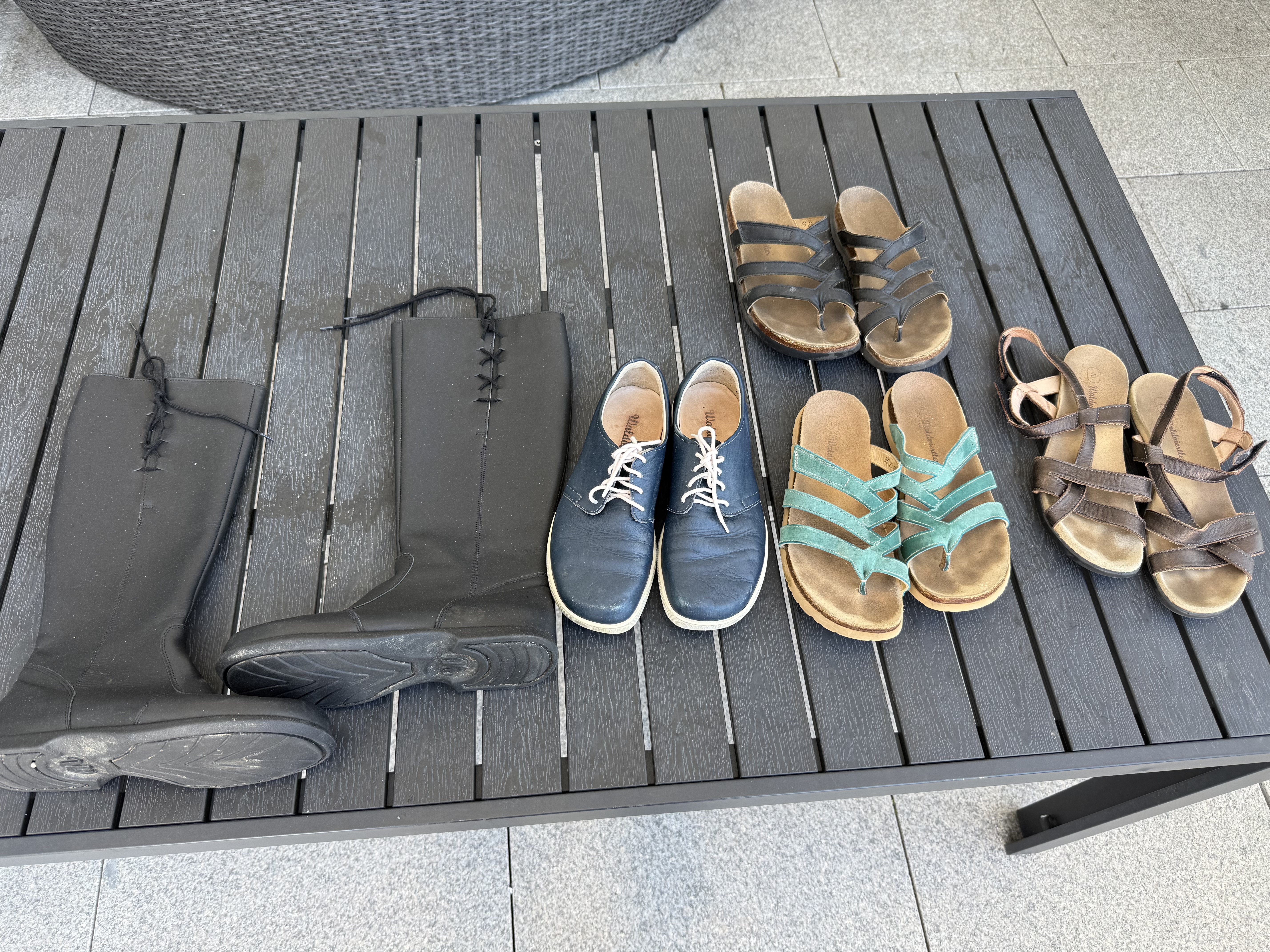 5 Paar Schuhe im Paket – Größe F40 – nur 170 €!