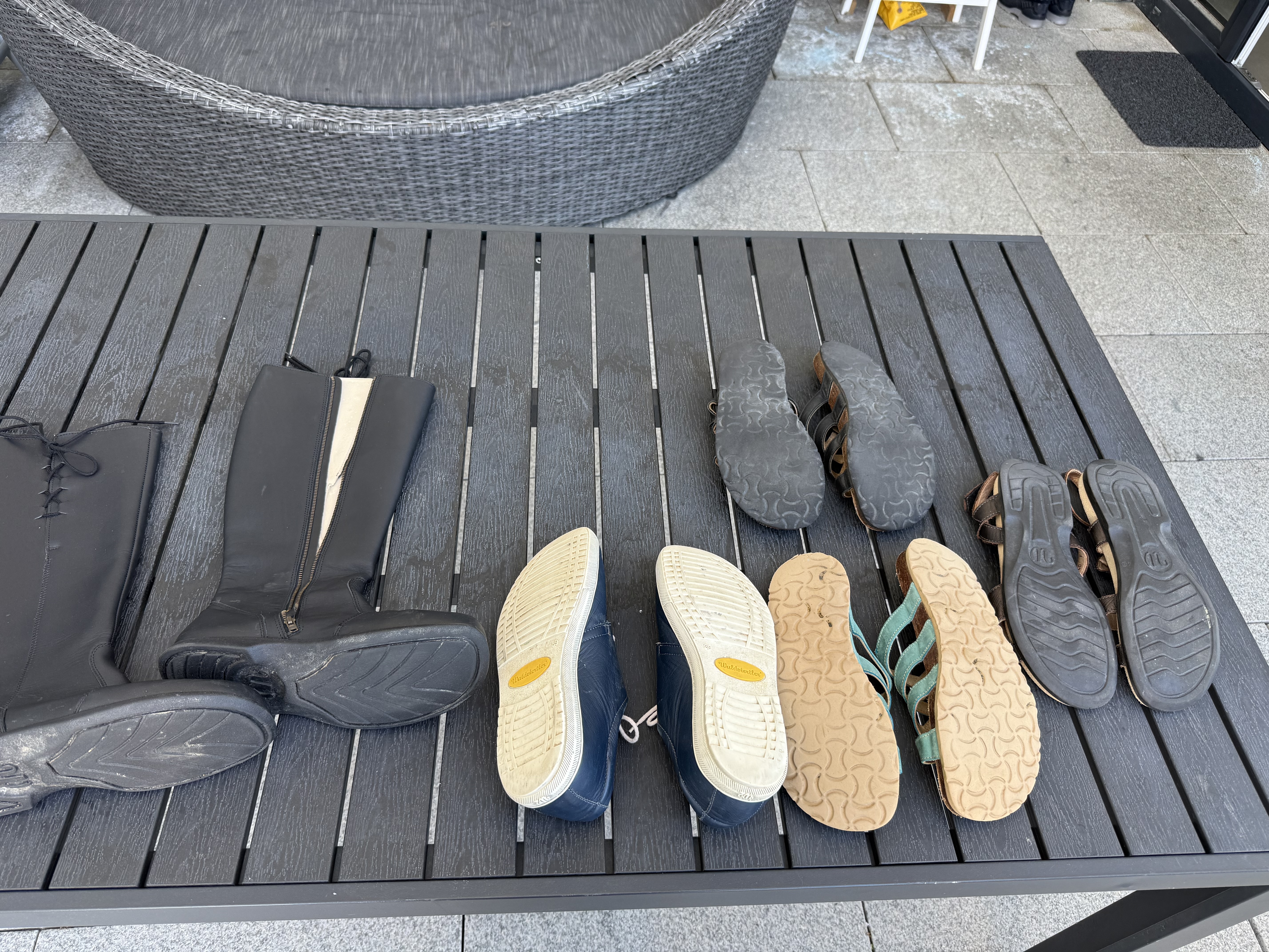 5 Paar Schuhe im Paket – Größe F40 – nur 170 €!
