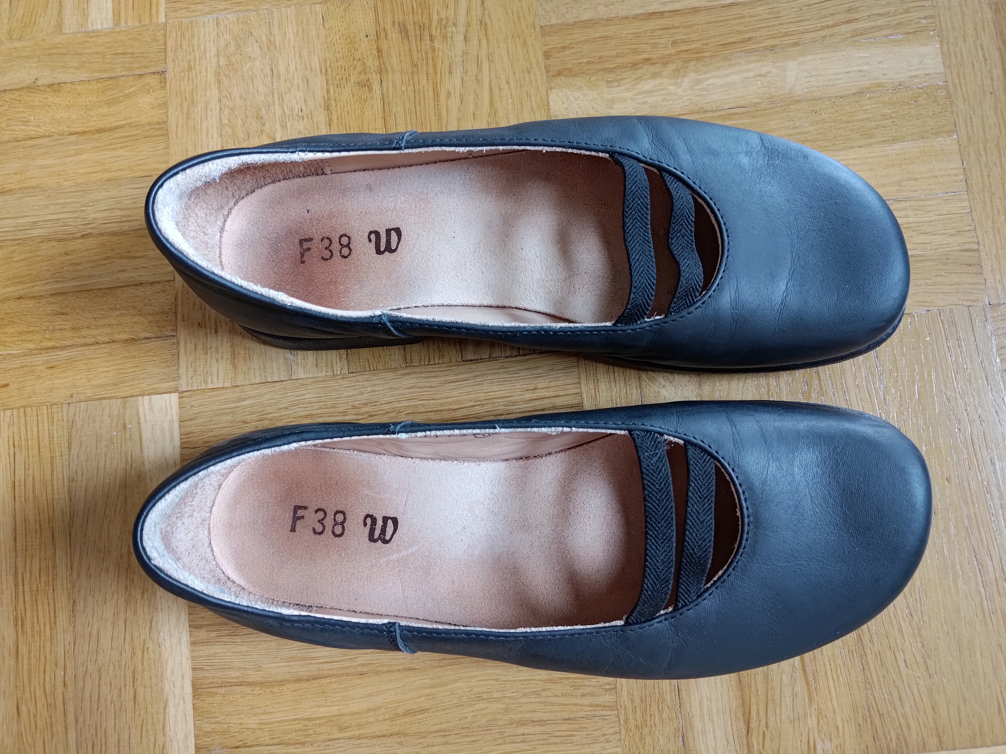 Ballerinas Schwarz F38 - Neuwertig