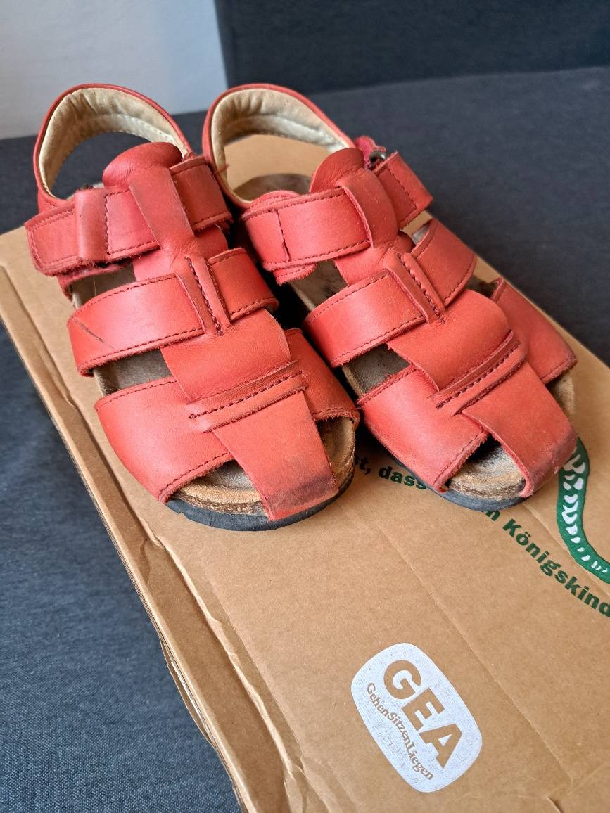 Sandalen GGG Gr. 27 in rot