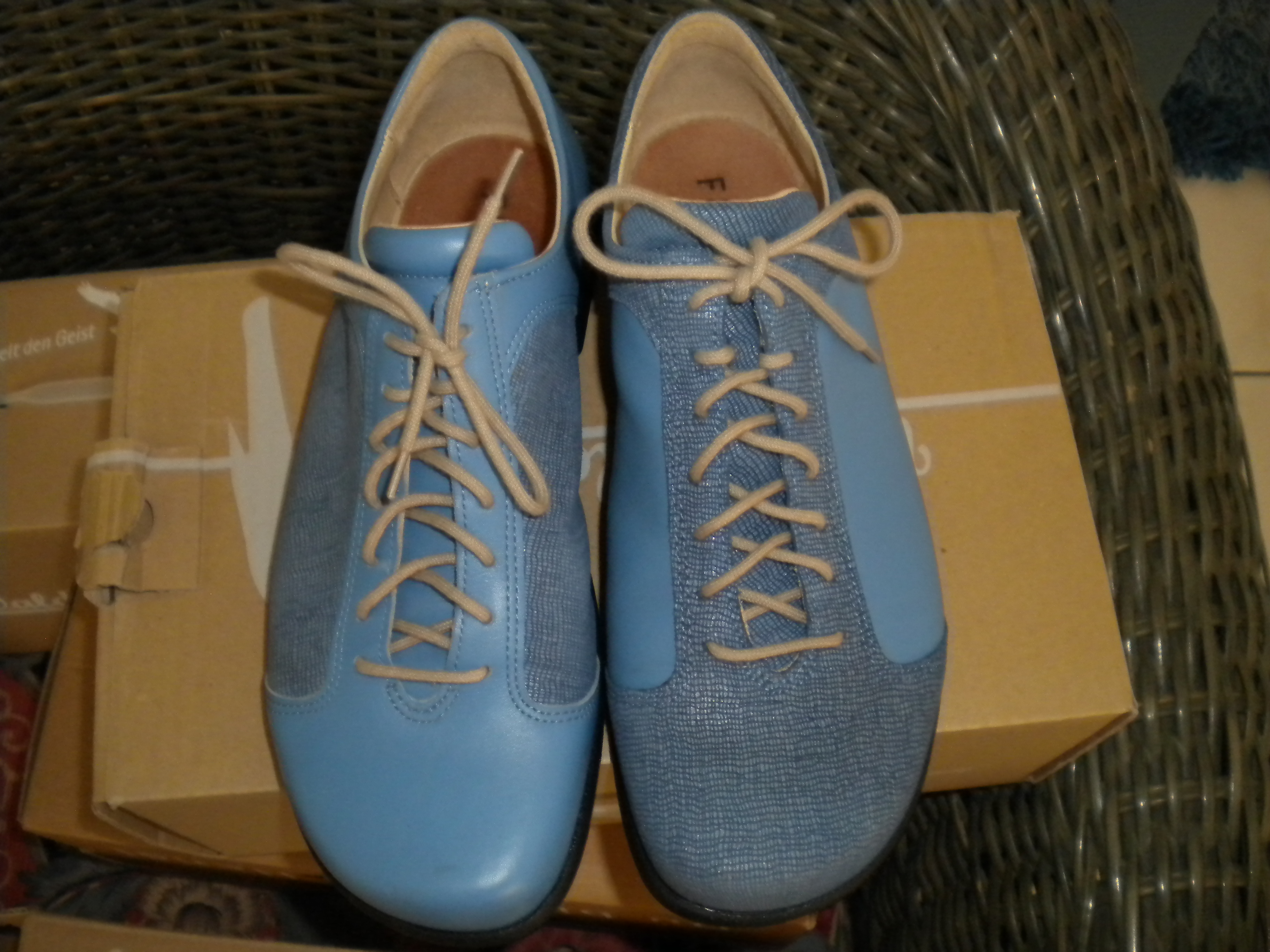 Waldviertler Königsadler blau neu Größe F40