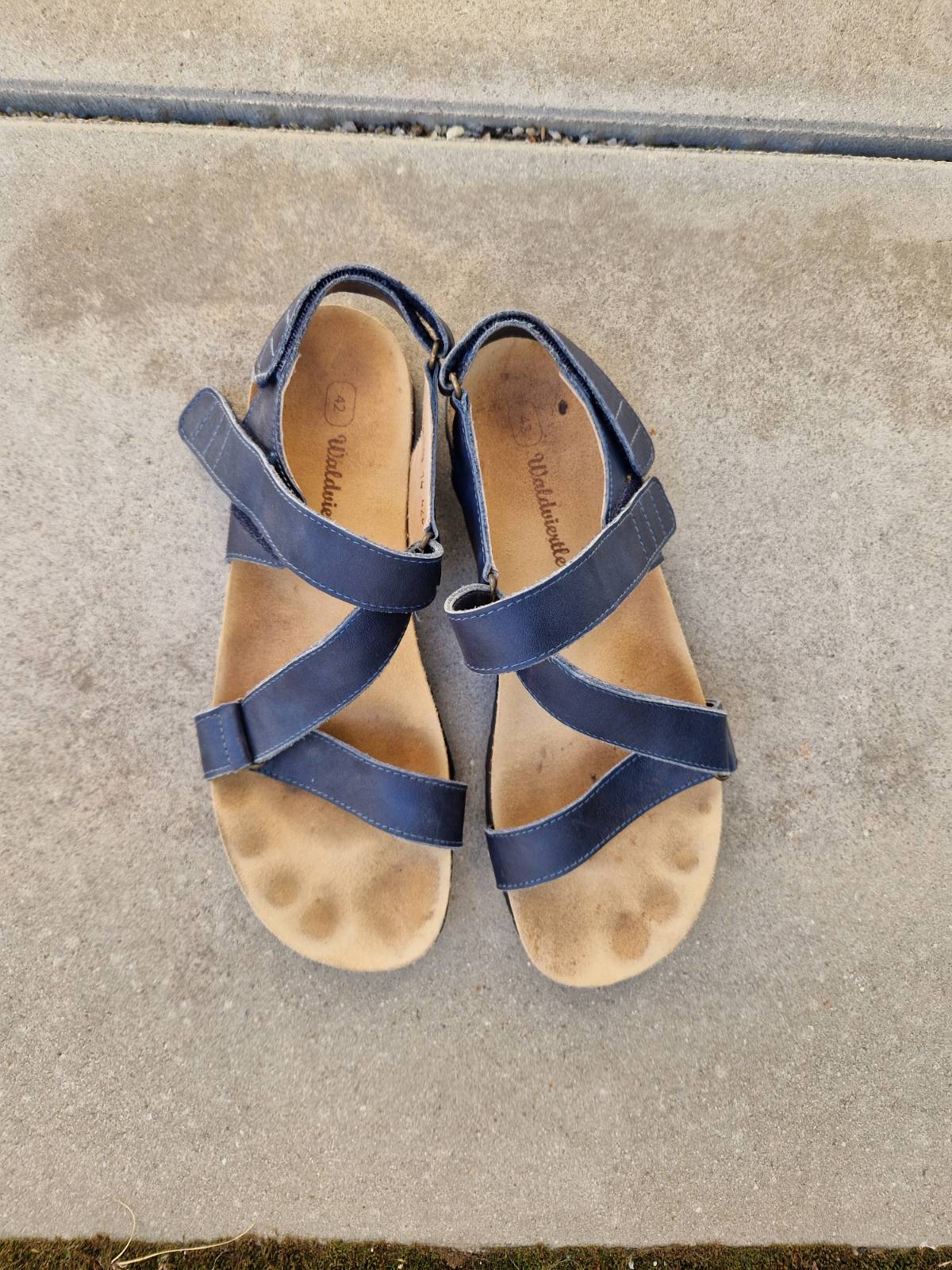 Herr Neuner blau M42