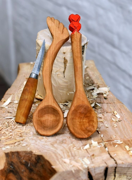 Holzlöffel schnitzen
